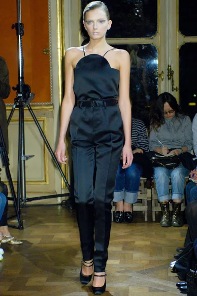 Look 27